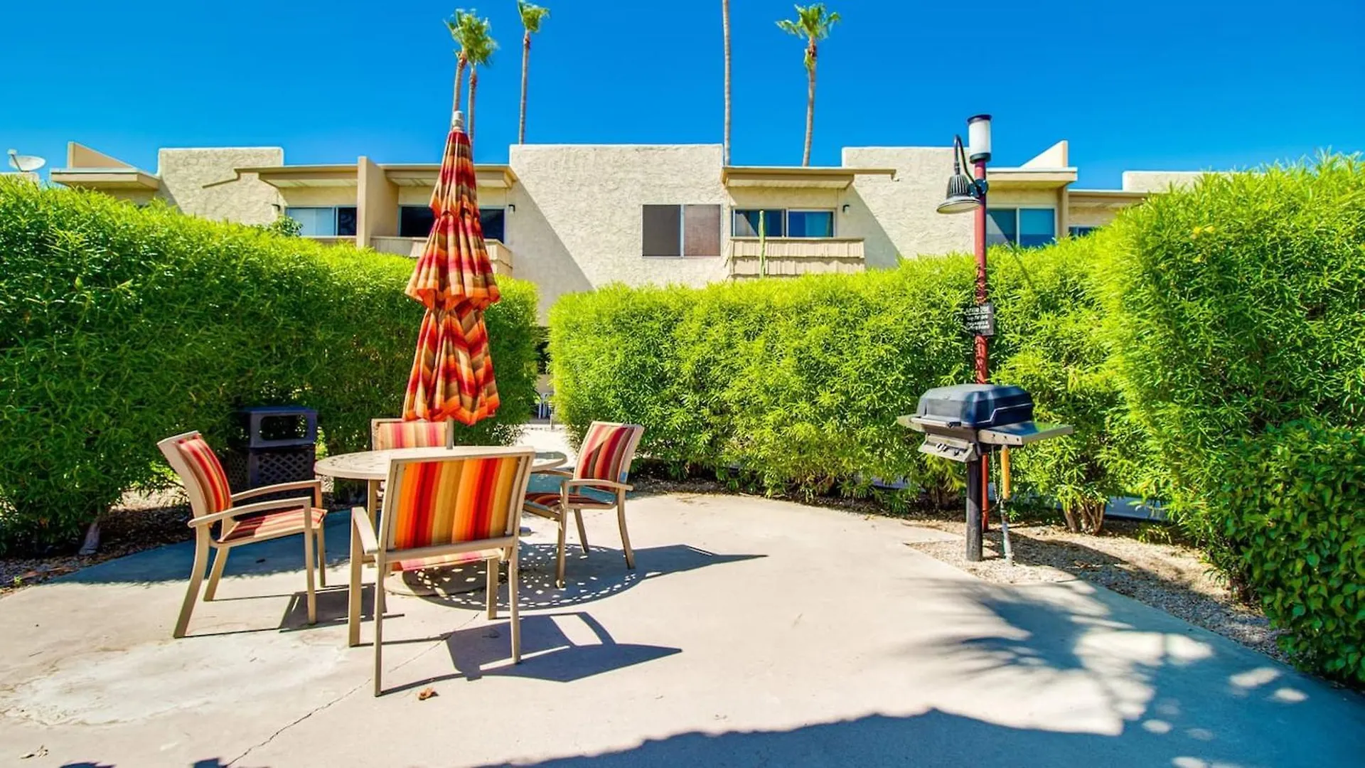 Contemporary Condo In Hub Of Old Town Scottsdale United States